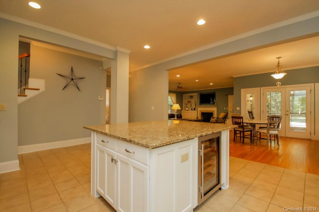 2054 Sharon Road Charlotte, NC 28207 - Photo 8 of 24 Gallery Image 8