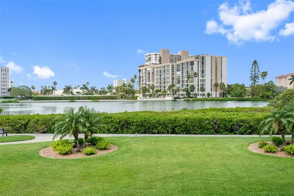 $2,000 | 7871 Sailboat Key Boulevard South, Unit 106, South Pasadena, FL 33707