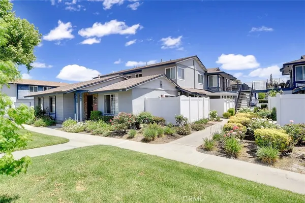 $2,700 | 1460 Forest Glen Drive, Unit 4, Hacienda Heights, CA 91745