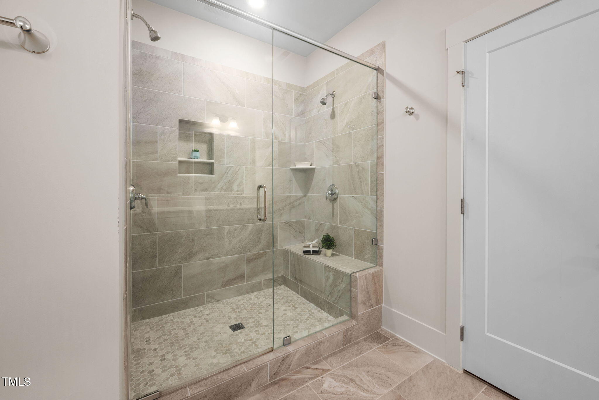 10310 Sablewood Drive, Unit 111 Raleigh, NC 27617 - Photo 31 of 46 Primary Bath2