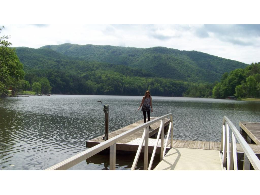 3133 Draft Road Butler, TN 37640 - Photo 33 of 34 LAKE FRONT PRIVATE BOAT DOCK