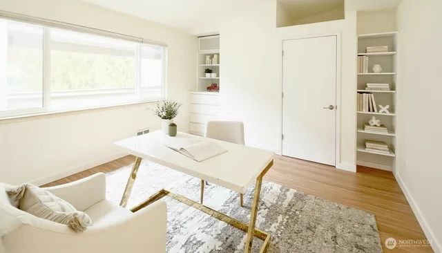 $899,000 | 2920 76th Avenue Southeast, Unit 411, Mercer Island, WA 98040