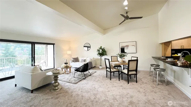 $899,000 | 2920 76th Avenue Southeast, Unit 411, Mercer Island, WA 98040