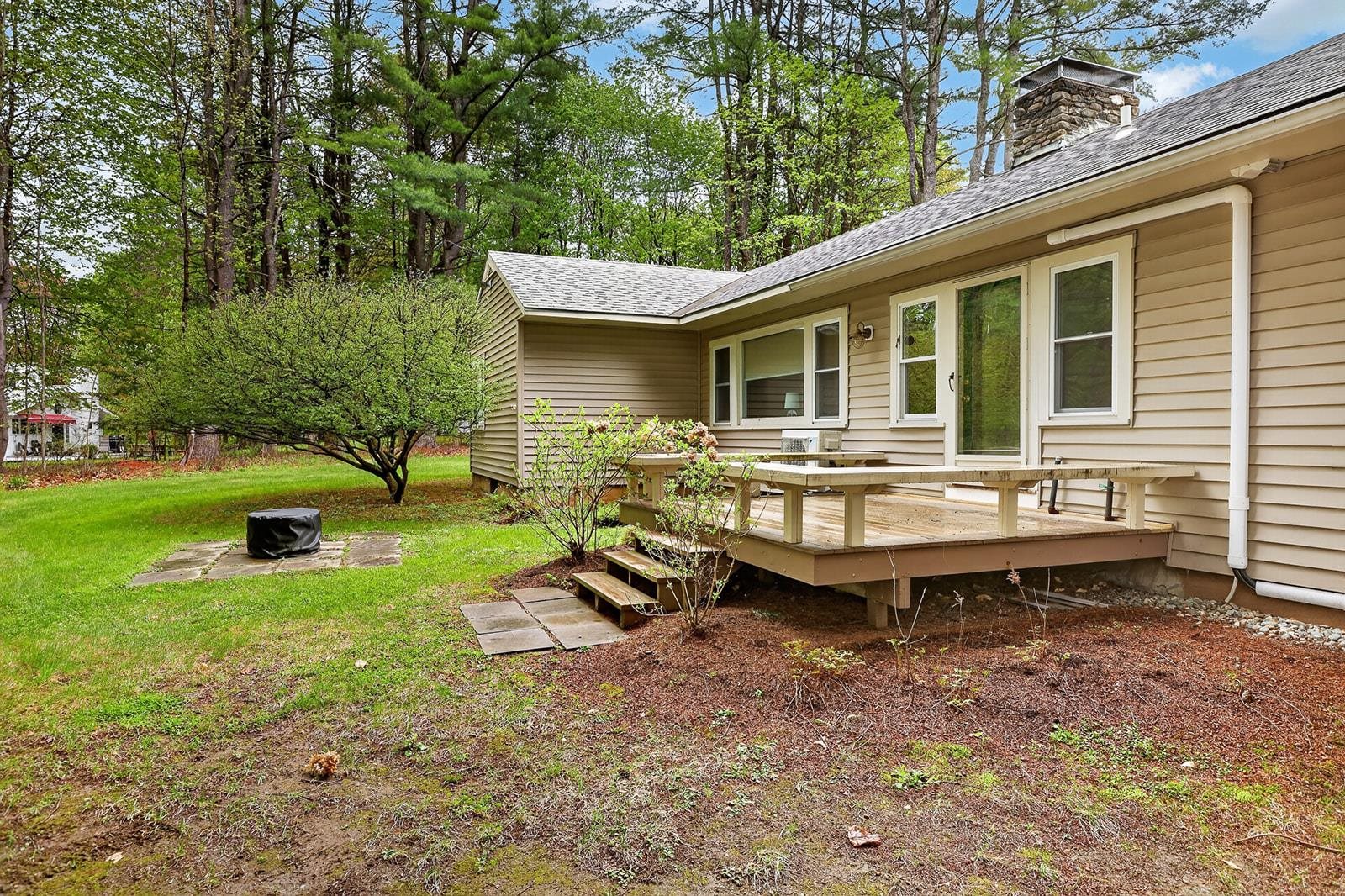 9 Wyeth Road Hanover, NH 03755 - Photo 7 of 29