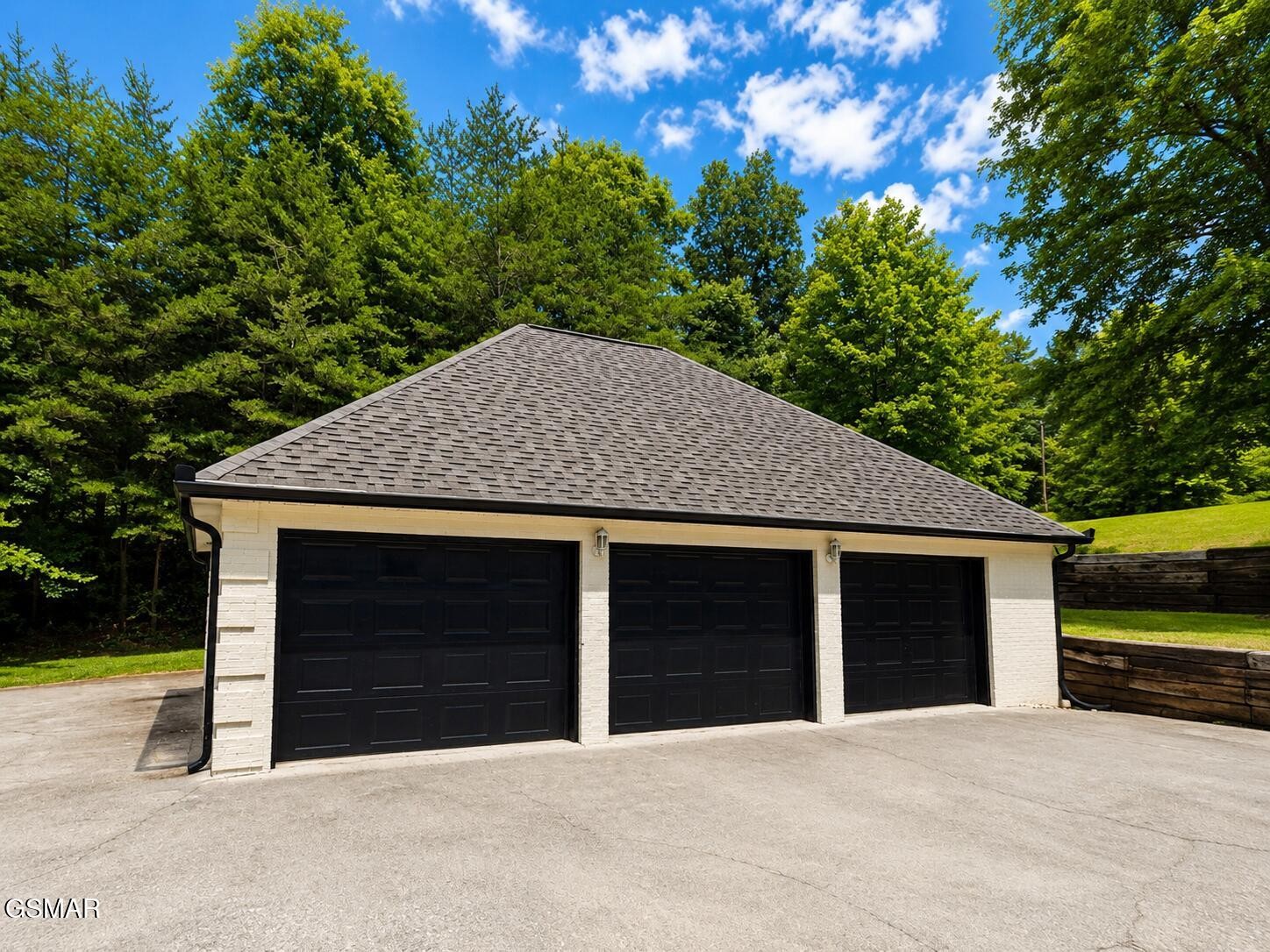 2247 Battle Hill Road Pigeon Forge, TN 37863 - Photo 3 of 37 Gallery Image 3