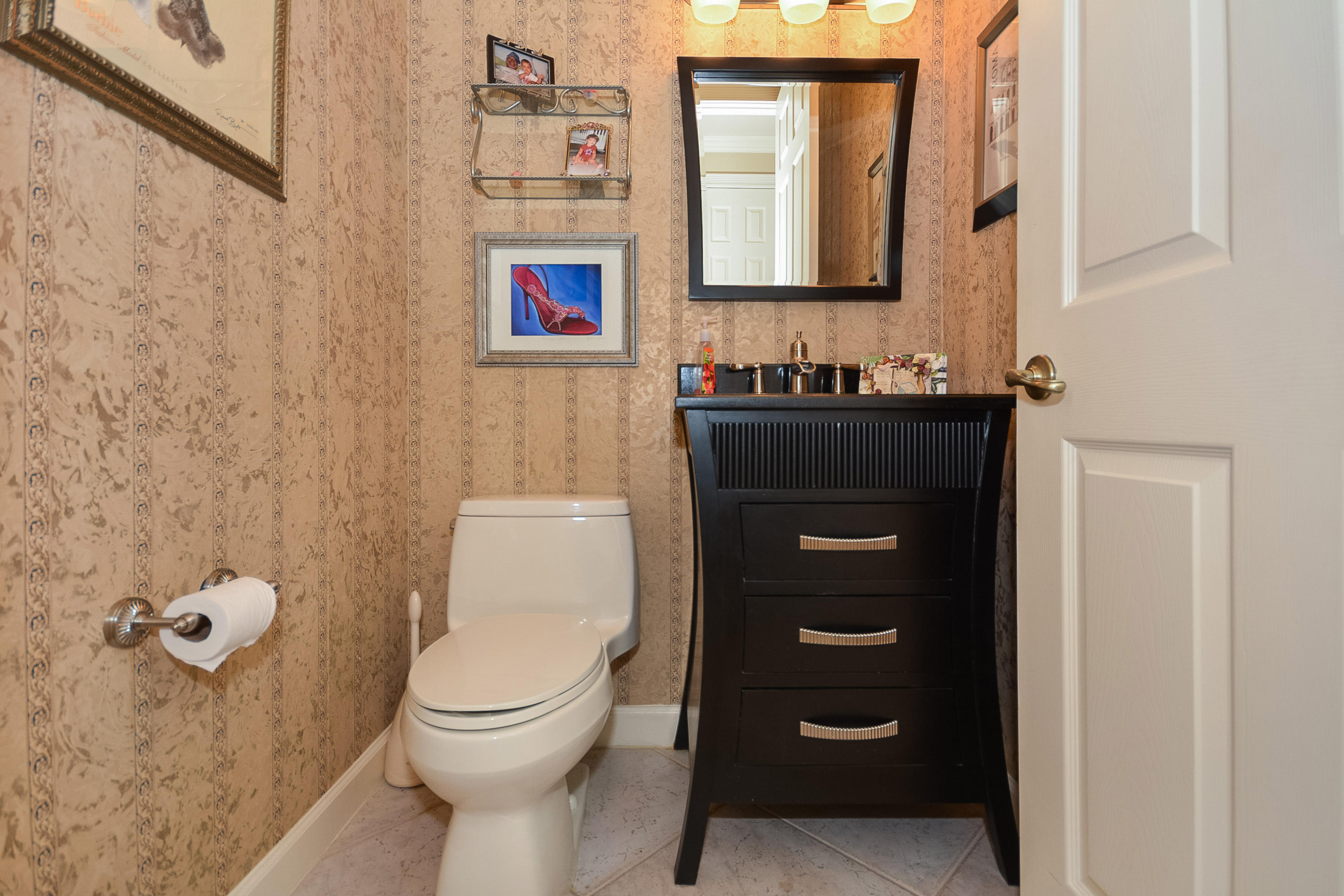 21747 Fall River Drive Boca Raton, FL 33428 - Photo 24 of 29 Guest Bath