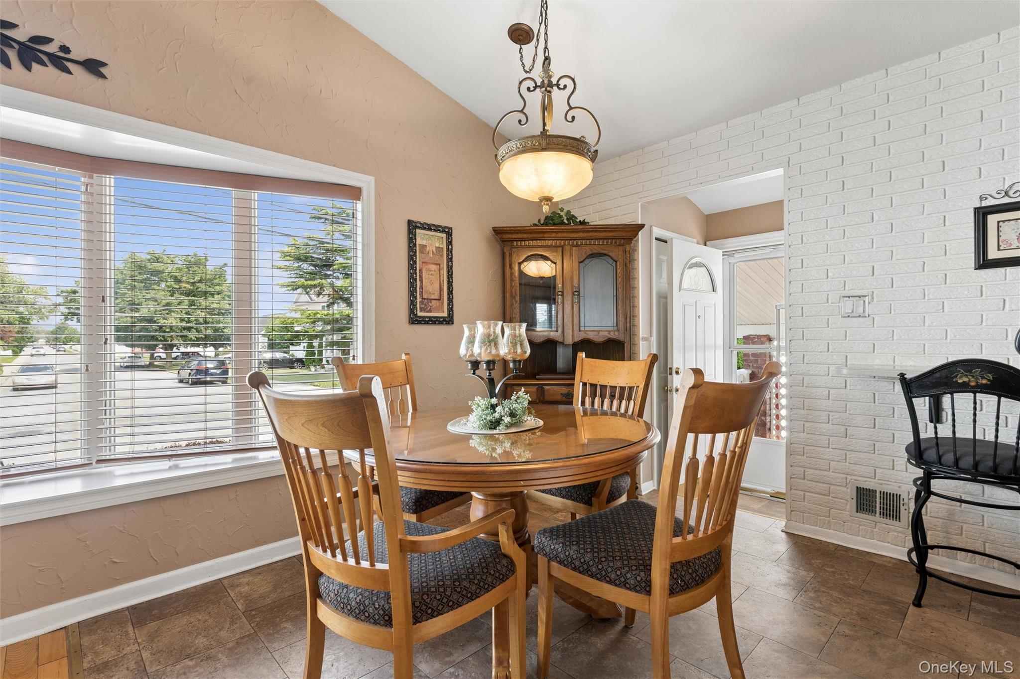 114 Miller Road Hicksville, NY 11801 - Photo 13 of 40