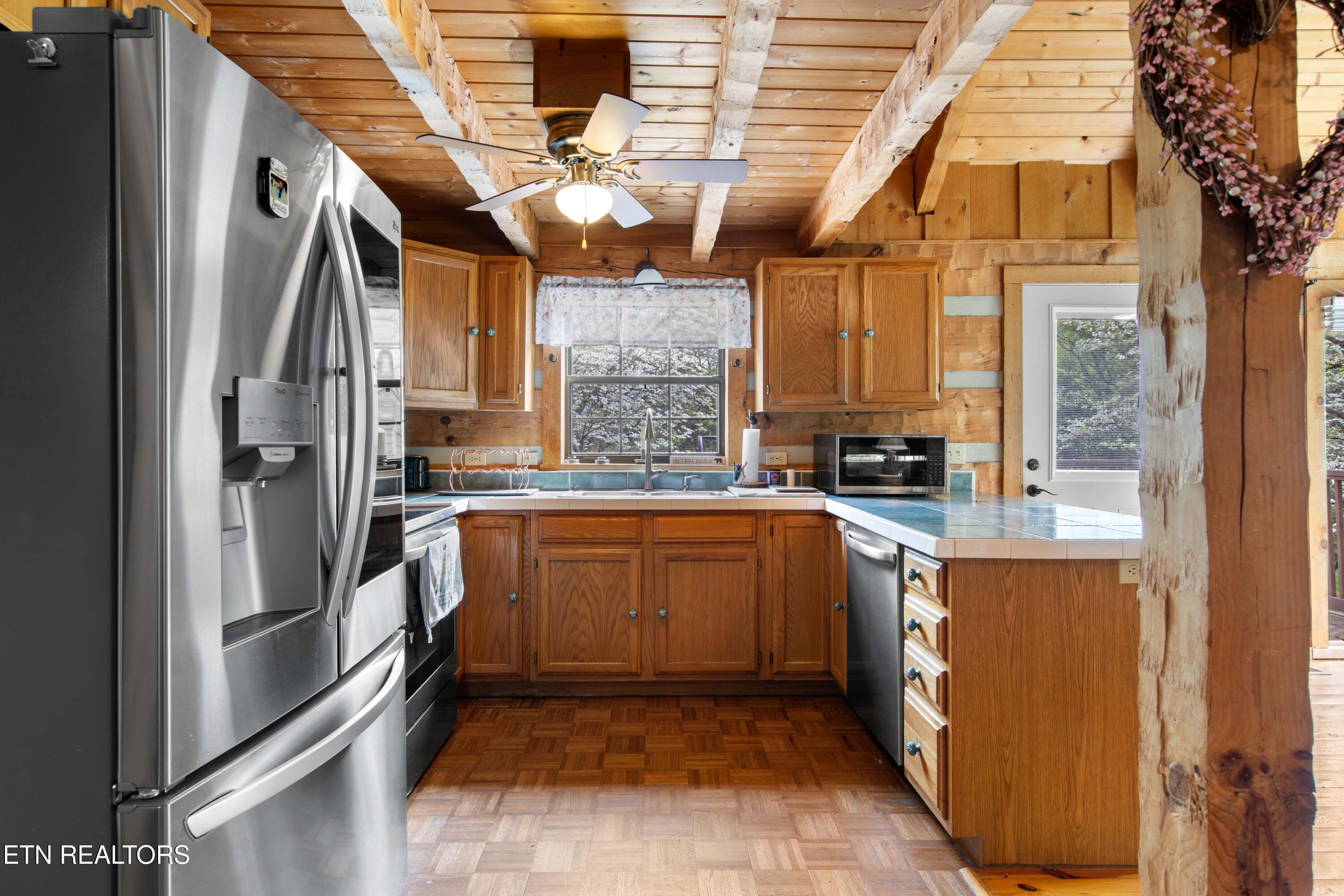 2168 Mountain Vista Road Sevierville, TN 37876 - Photo 15 of 34 030A7411