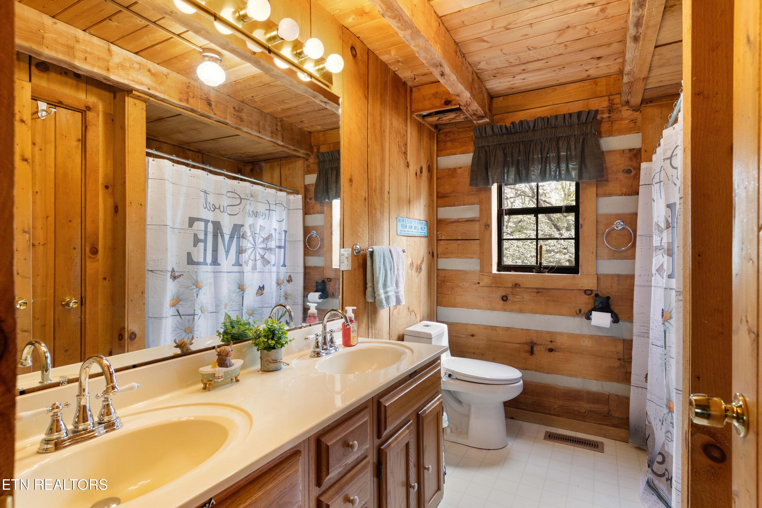 2168 Mountain Vista Road Sevierville, TN 37876 - Photo 23 of 34 030A7400