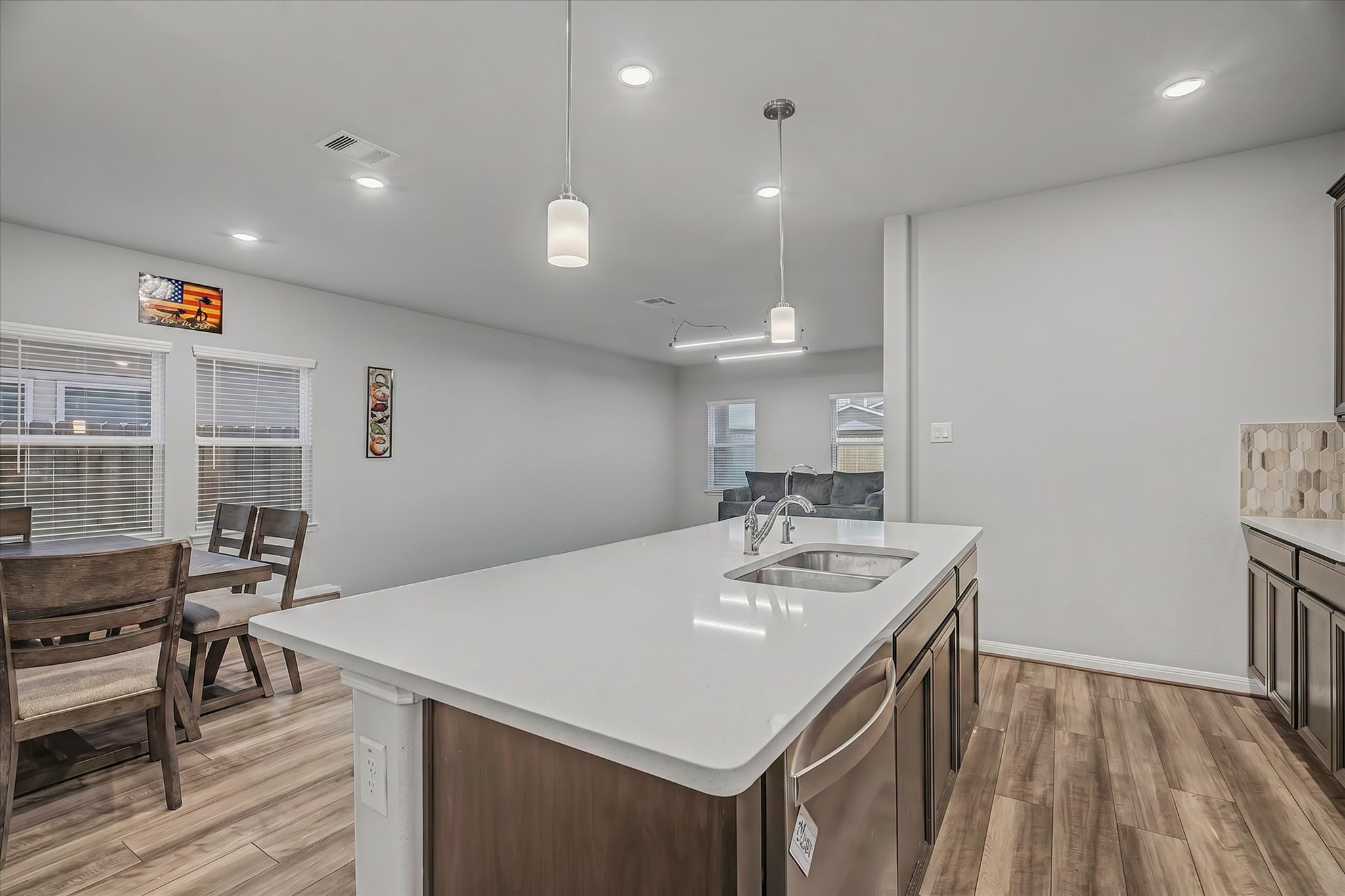 6918 Lebec Drive Rosharon, TX 77583 - Photo 16 of 48