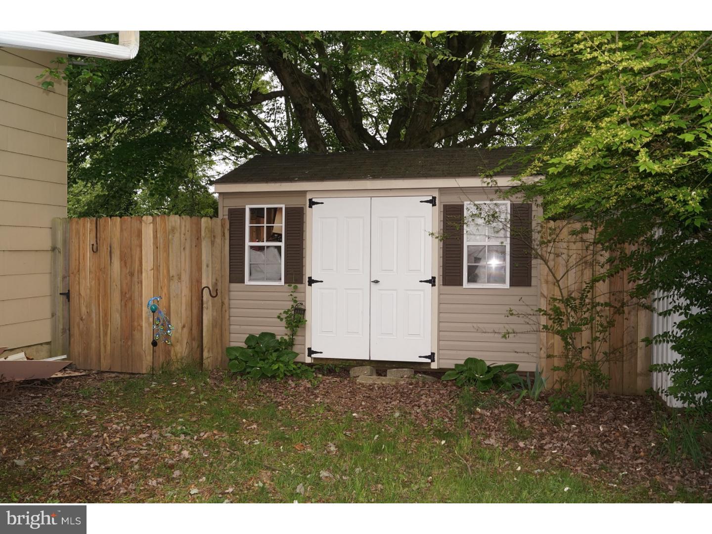 17 Carole Road Newark, DE 19713 - Photo 3 of 11 Gallery Image 3