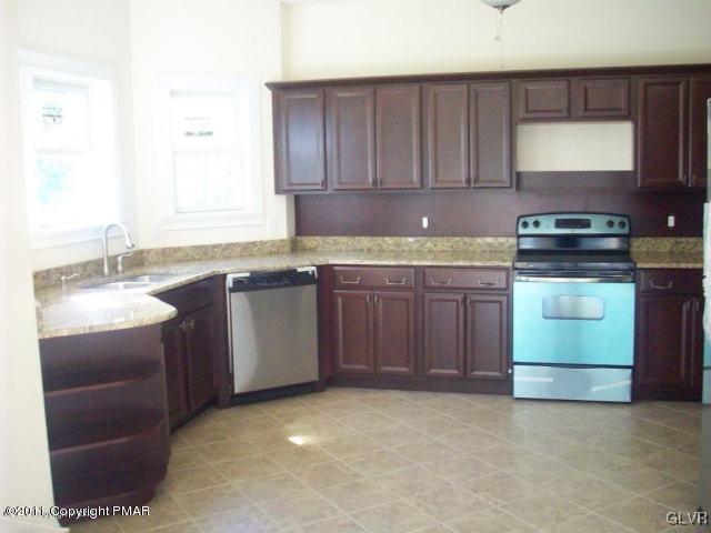 41 Martingale Shavertown, PA 18708 - Photo 6 of 6