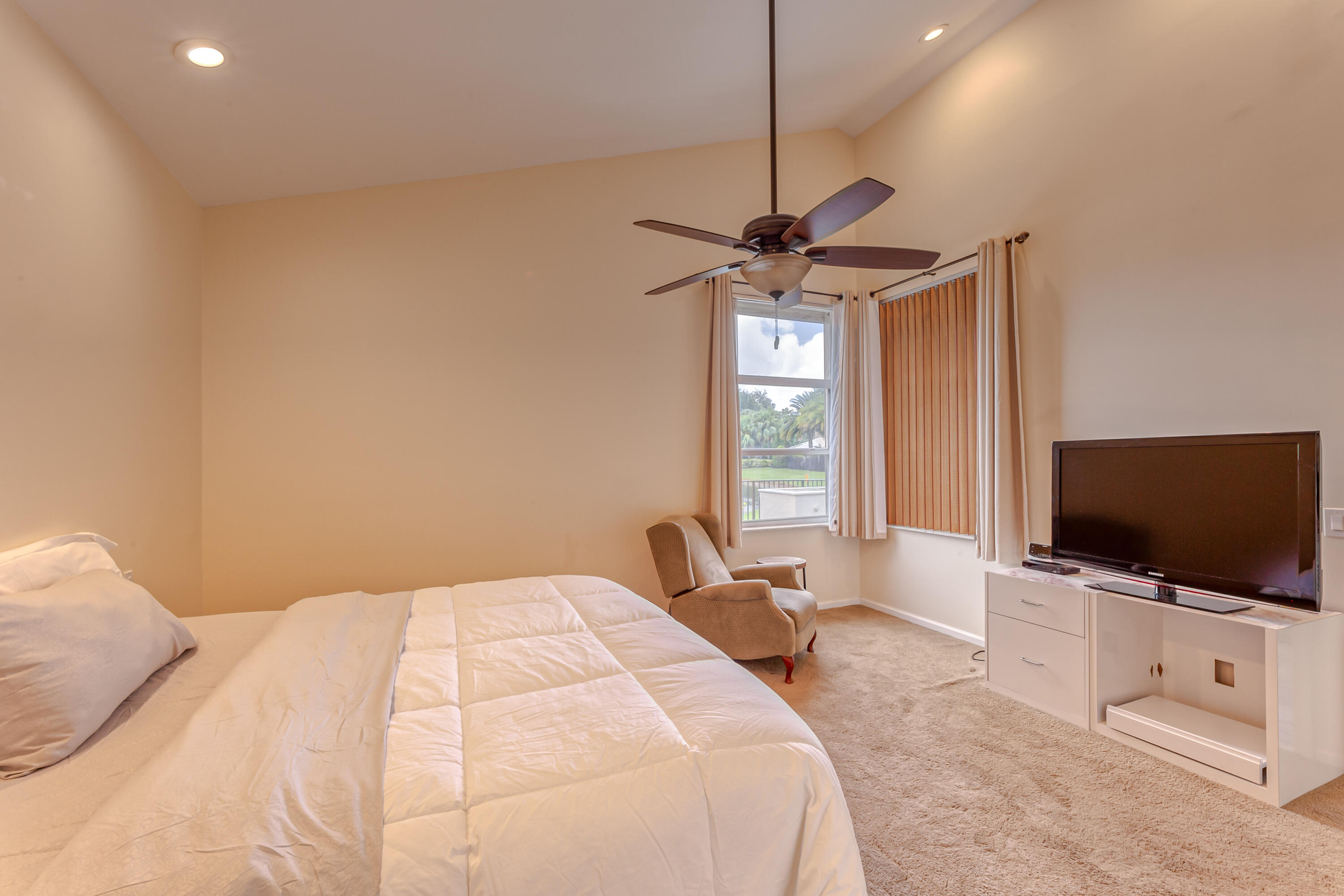 2465 Northwest 66th Drive Boca Raton, FL 33496 - Photo 18 of 41 High Ceilings