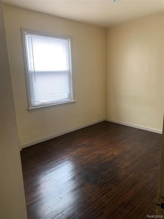 26380 Oakland Street Inkster, MI 48141 - Photo 11 of 23