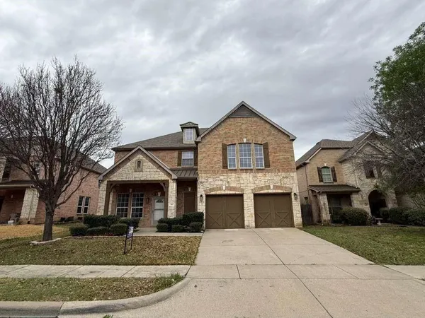 $3,150 | 305 Moonlight Drive, Euless, TX 76039