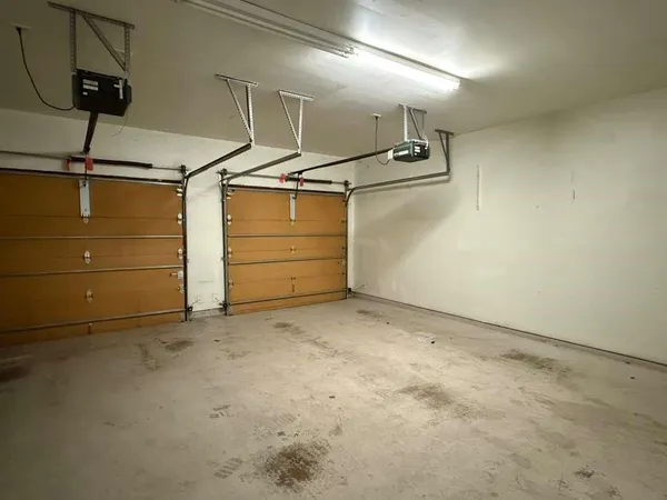 $3,150 | 305 Moonlight Drive, Euless, TX 76039