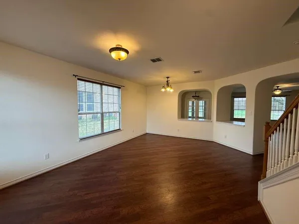 $3,150 | 305 Moonlight Drive, Euless, TX 76039