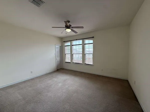 $3,150 | 305 Moonlight Drive, Euless, TX 76039