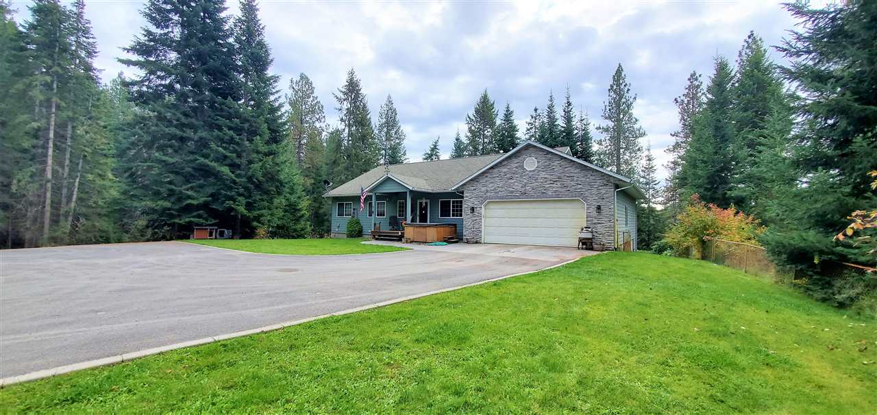 371 Fan Lake Road West Elk, WA 99009 - Photo 2 of 47