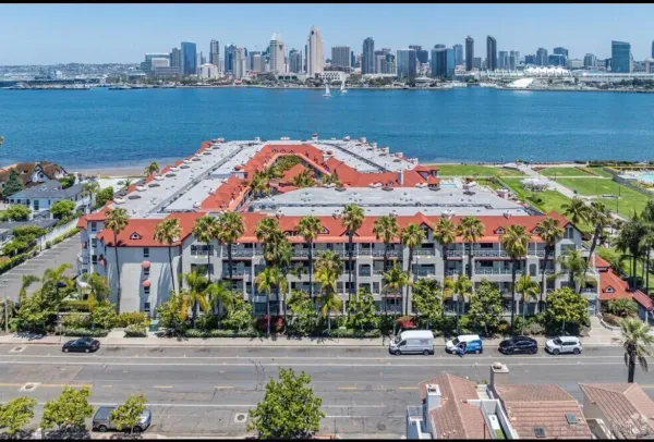 $6,000,000 | 1099 1st Street, Unit 112, Coronado, CA 92118