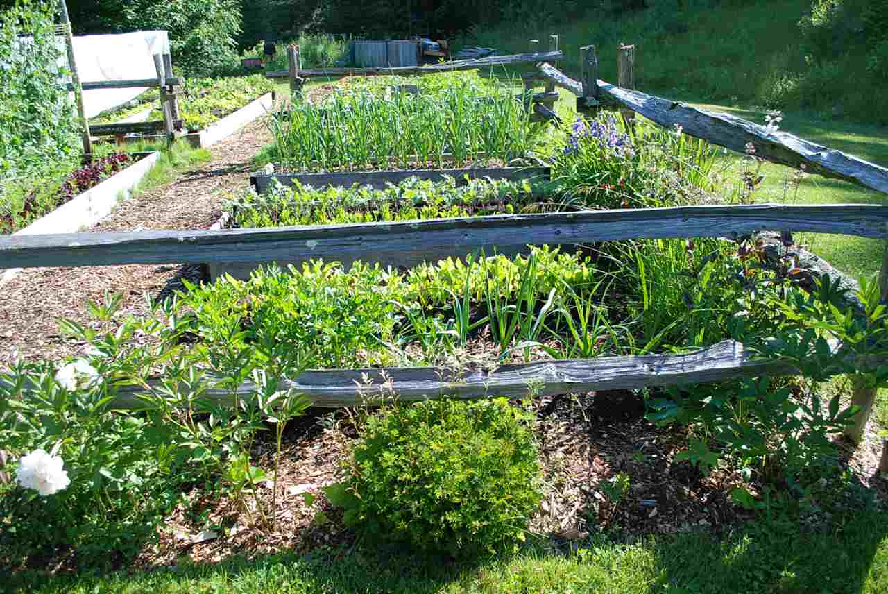 3055 East Warren Road Waitsfield, VT 05673 - Photo 23 of 30
