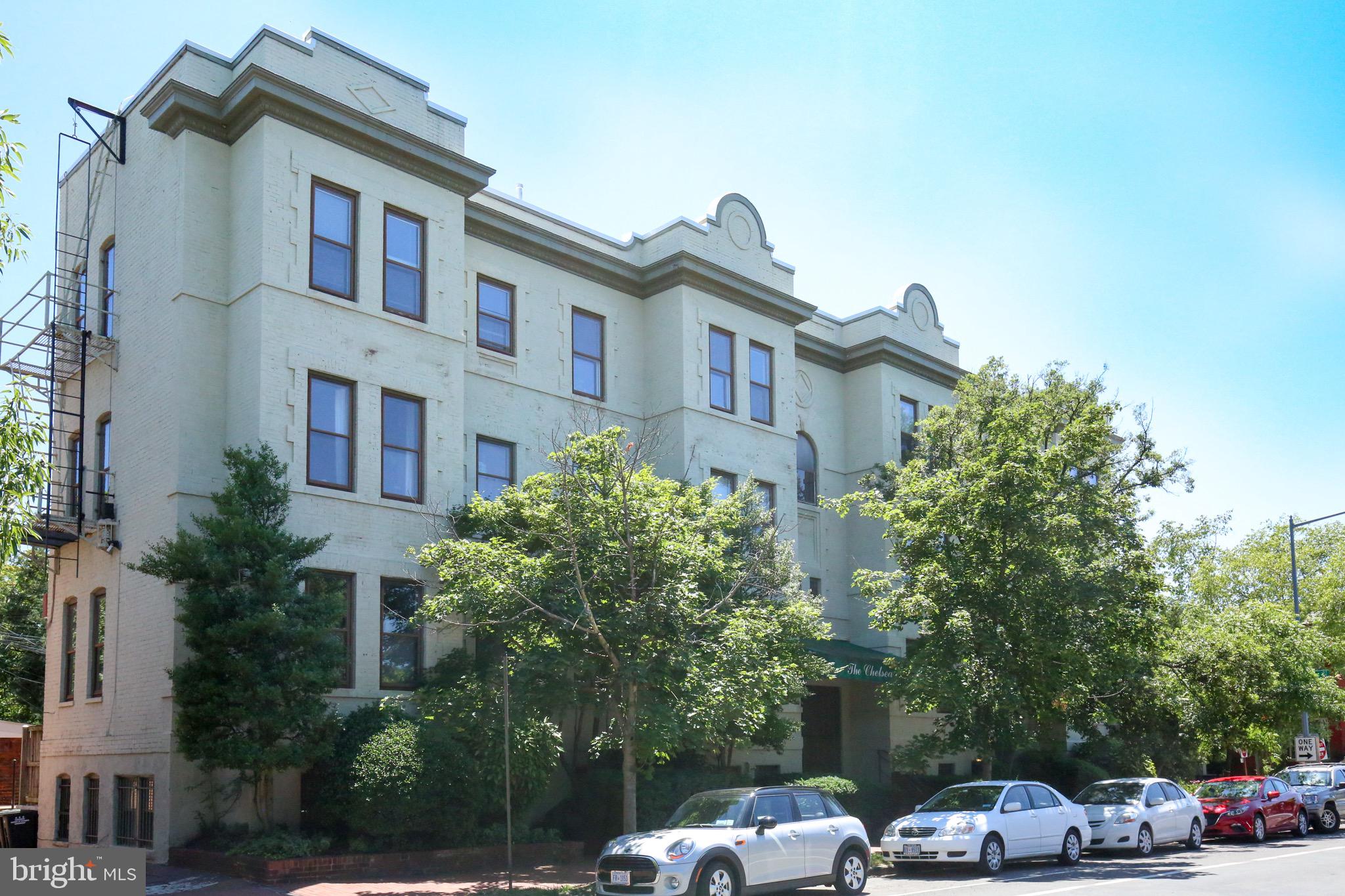 201 E Street Southeast, Unit 2 Washington, DC 20003 - Photo 2 of 26