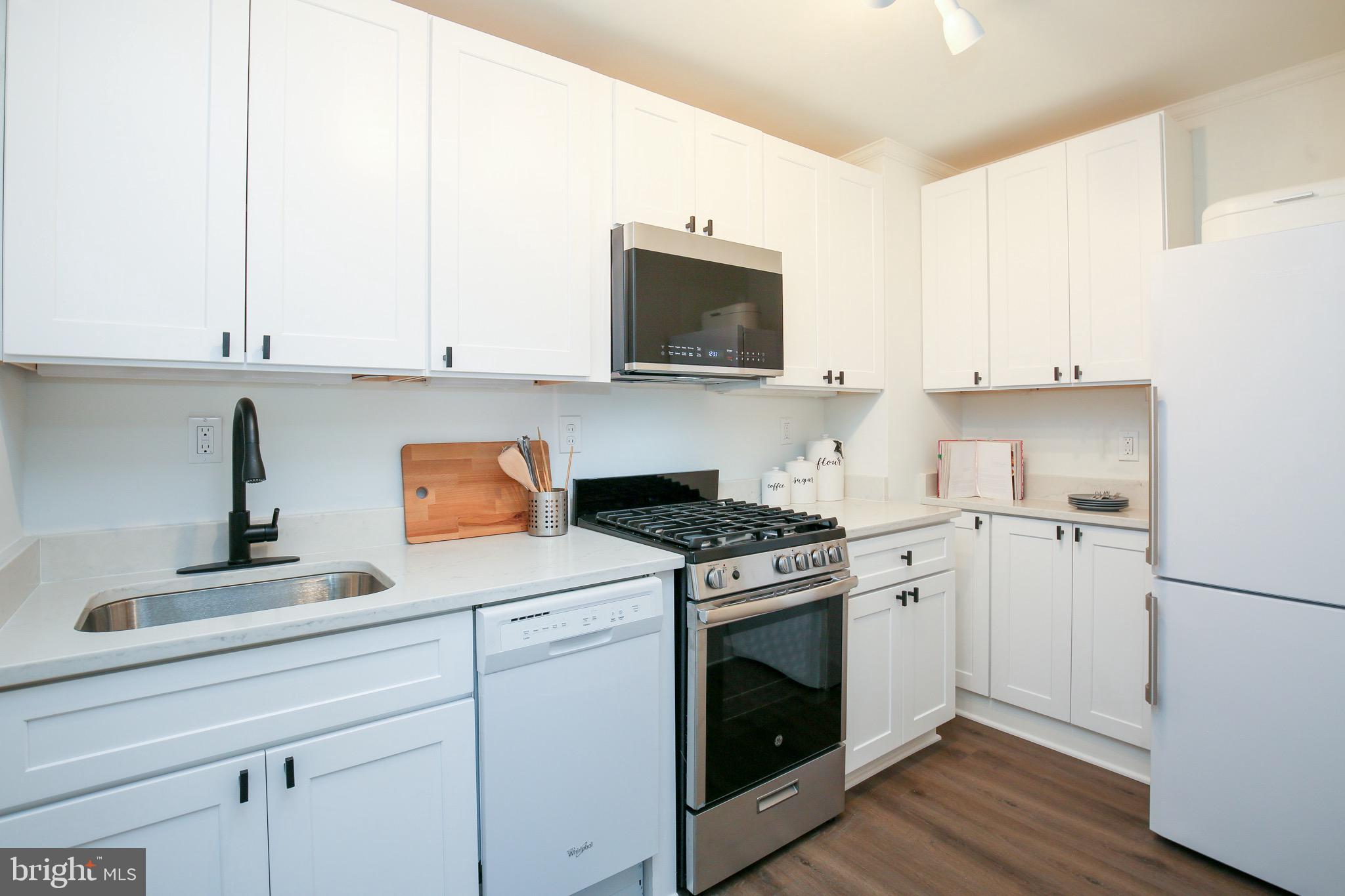 201 E Street Southeast, Unit 2 Washington, DC 20003 - Photo 10 of 26