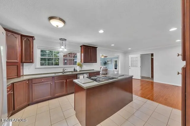 $476,500 | 107 Fairway Lane, Greeneville, TN 37743