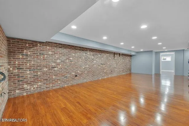 $476,500 | 107 Fairway Lane, Greeneville, TN 37743