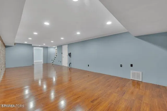 $476,500 | 107 Fairway Lane, Greeneville, TN 37743