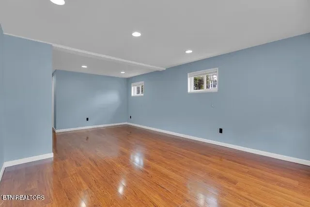 $476,500 | 107 Fairway Lane, Greeneville, TN 37743