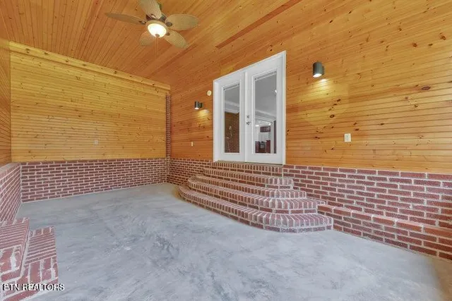 $476,500 | 107 Fairway Lane, Greeneville, TN 37743