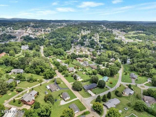 $476,500 | 107 Fairway Lane, Greeneville, TN 37743