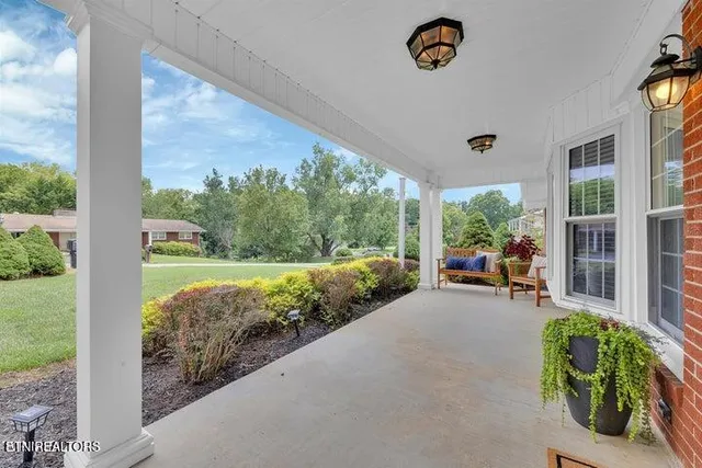 $476,500 | 107 Fairway Lane, Greeneville, TN 37743