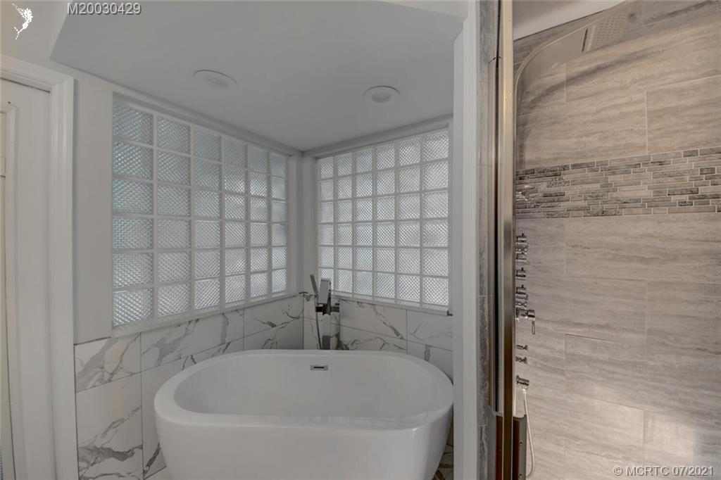 2126 Southeast Dolphin Road Port St. Lucie, FL 34952 - Photo 29 of 40 Gallery Image 29