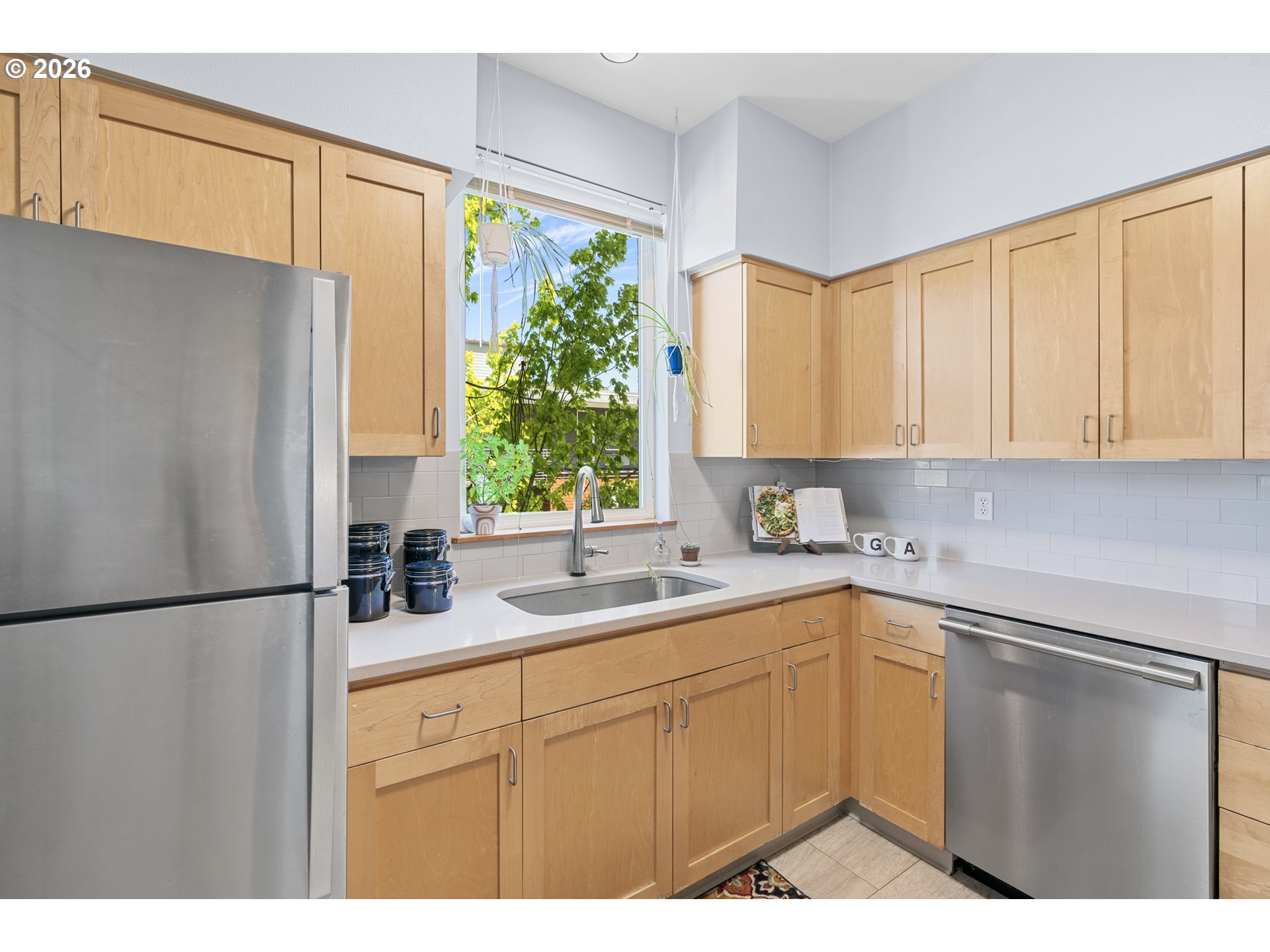 2024 Southwest Howards Way, Unit 405 Portland, OR 97201 - Photo 9 of 43