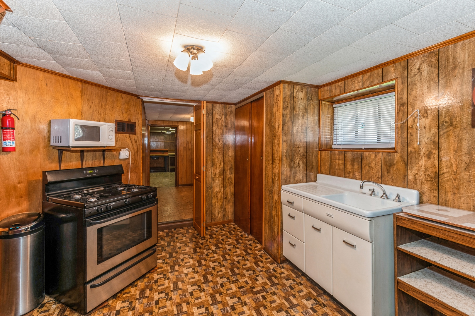 2629 North Rutherford Avenue Chicago, IL 60707 - Photo 15 of 18 Gallery Image 15