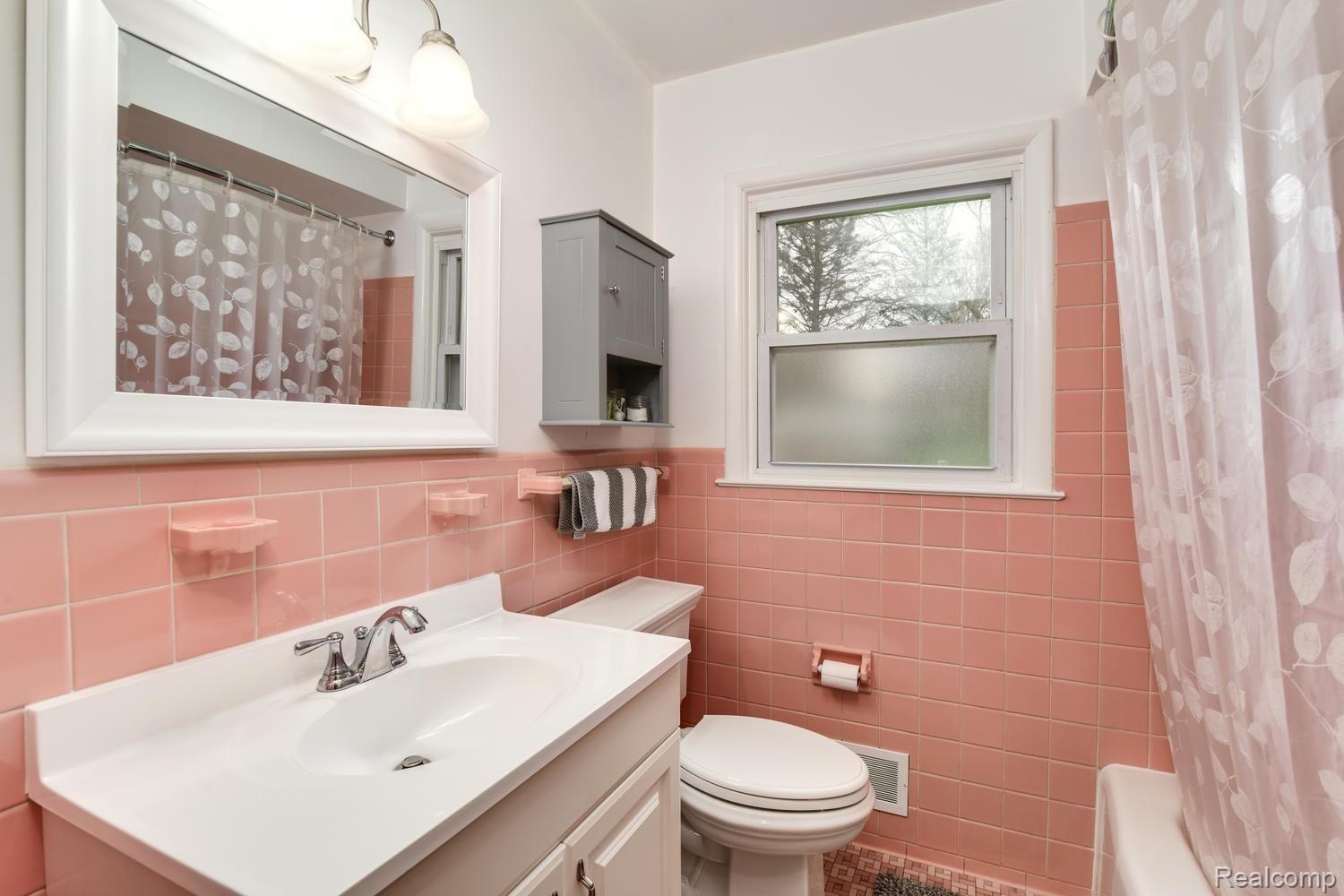 456 Orchard Ridge Road South Lyon, MI 48178 - Photo 21 of 23 #28.jpg