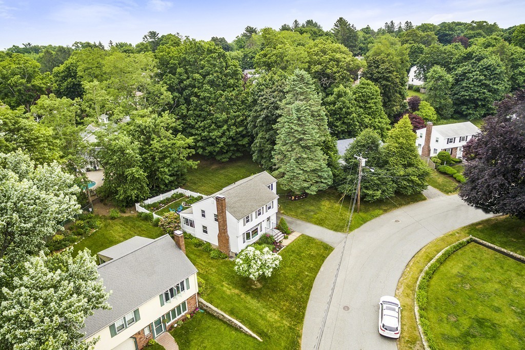 6 Lawndale Road Stoneham, MA 02180 - Photo 2 of 26 Gallery Image 2