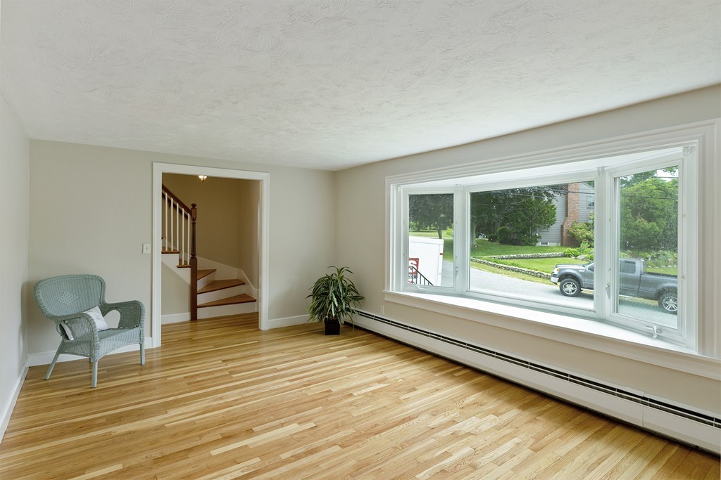6 Lawndale Road Stoneham, MA 02180 - Photo 6 of 26 Gallery Image 6