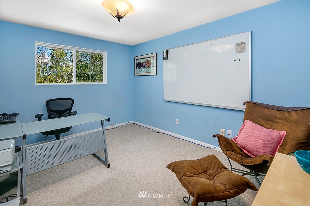 1650 Monroe Court Southeast Renton, WA 98058 - Photo 14 of 23 Gallery Image 14