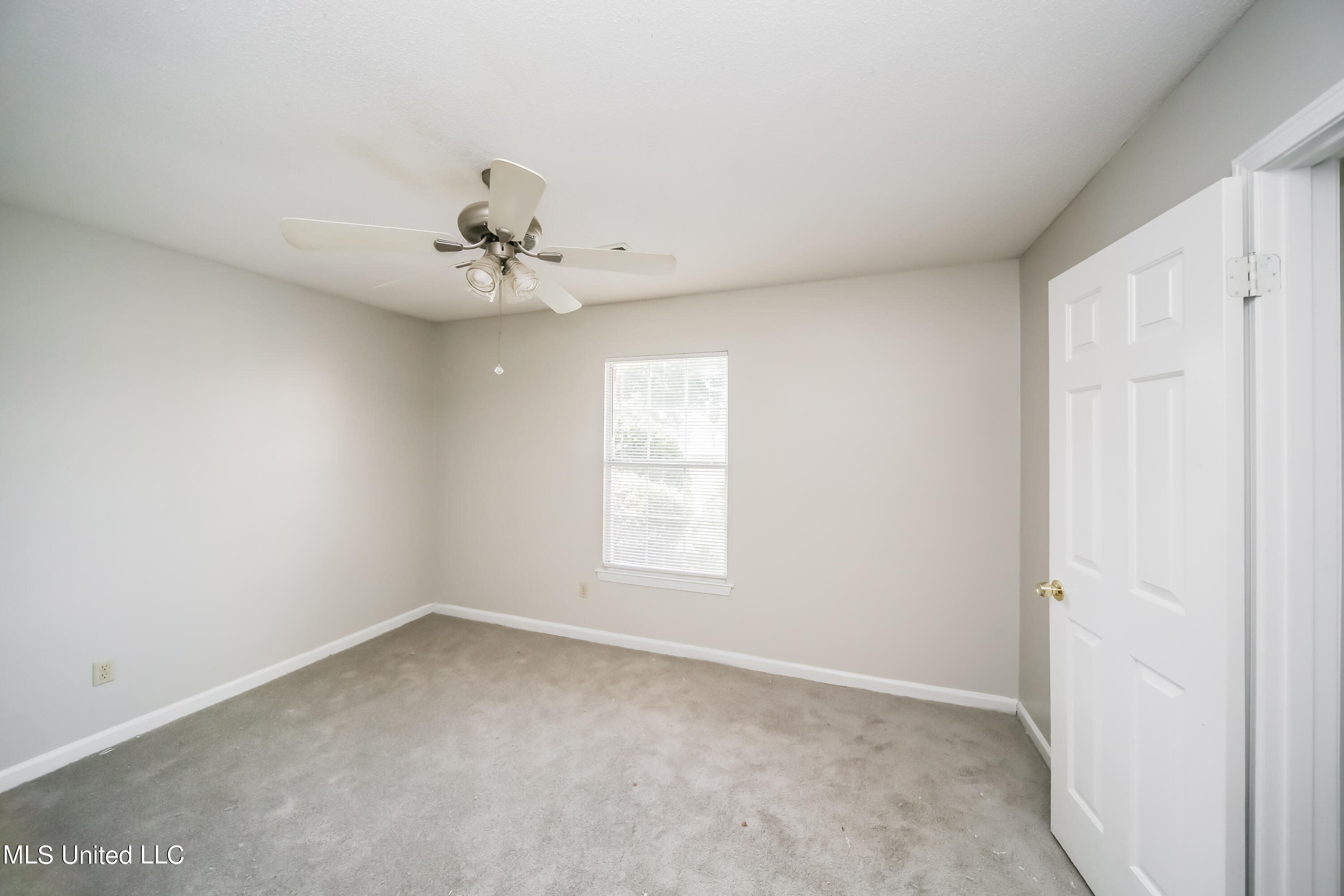 1107 Charstone Drive Southaven, MS 38671 - Photo 12 of 15 012-photo-bedroom-11091235