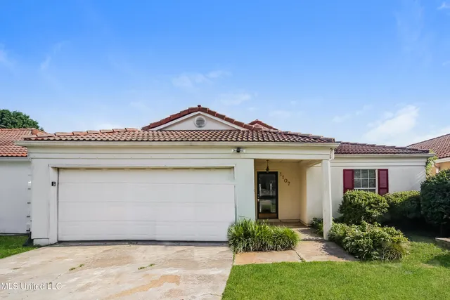 $1,695 | 1107 Charstone Drive, Southaven, MS 38671