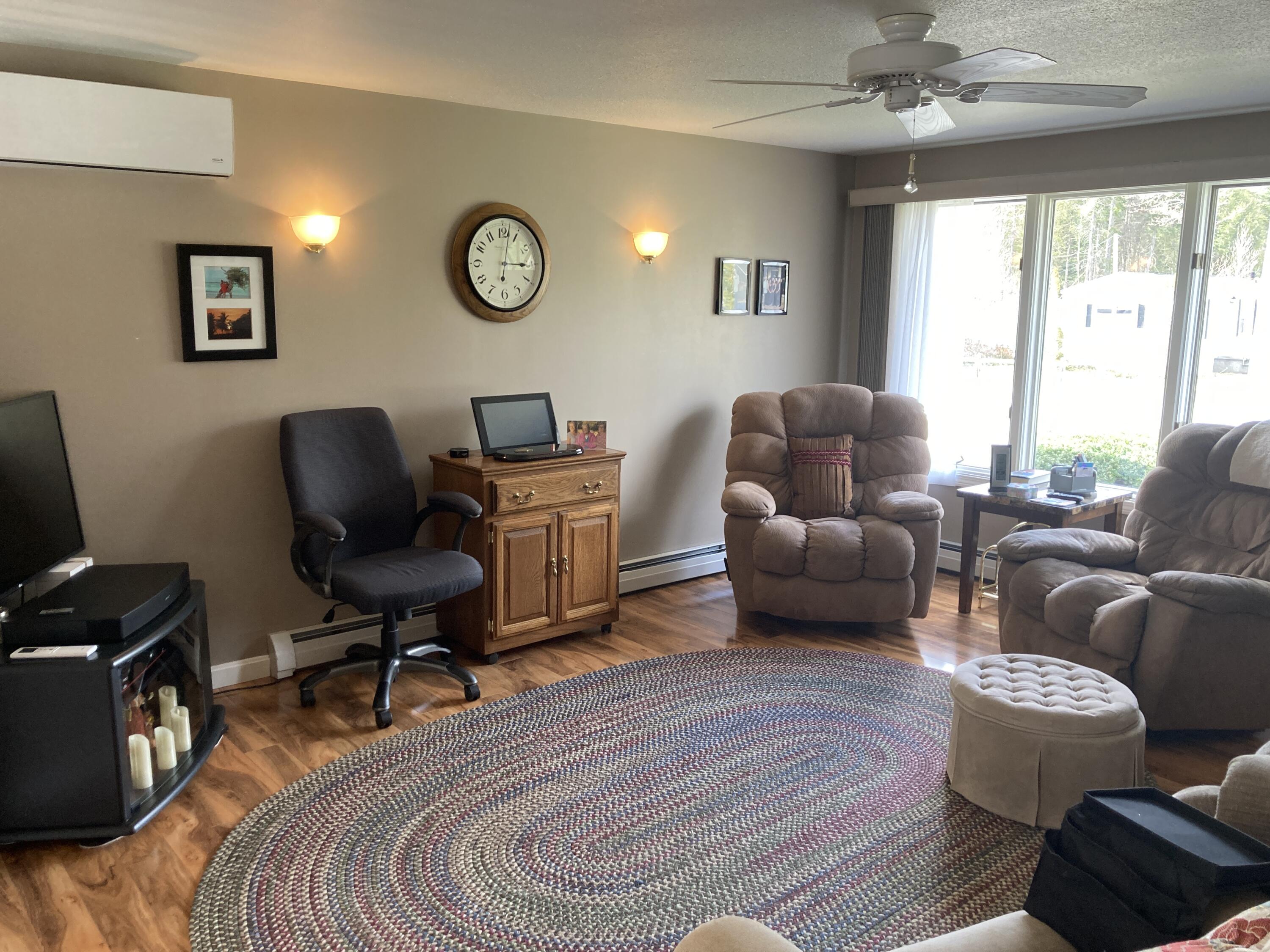 260 N Road Detroit, ME 04929 - Photo 11 of 18 Living Room