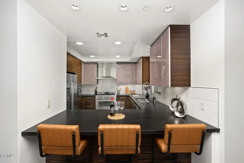 $1,295,000 | 257 South Hudson Avenue, Unit 102, Pasadena, CA 91101