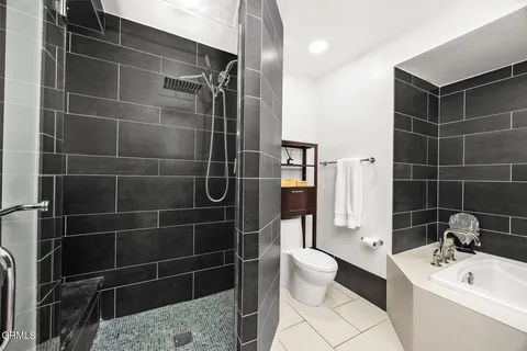 $1,295,000 | 257 South Hudson Avenue, Unit 102, Pasadena, CA 91101