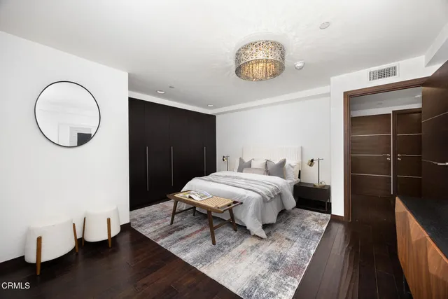 $1,295,000 | 257 South Hudson Avenue, Unit 102, Pasadena, CA 91101