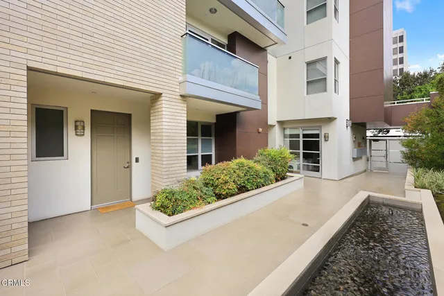$1,295,000 | 257 South Hudson Avenue, Unit 102, Pasadena, CA 91101
