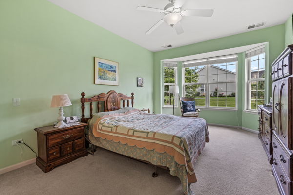 2445 Rolling Ridge Elgin, IL 60124 - Photo 11 of 24 Gallery Image 11