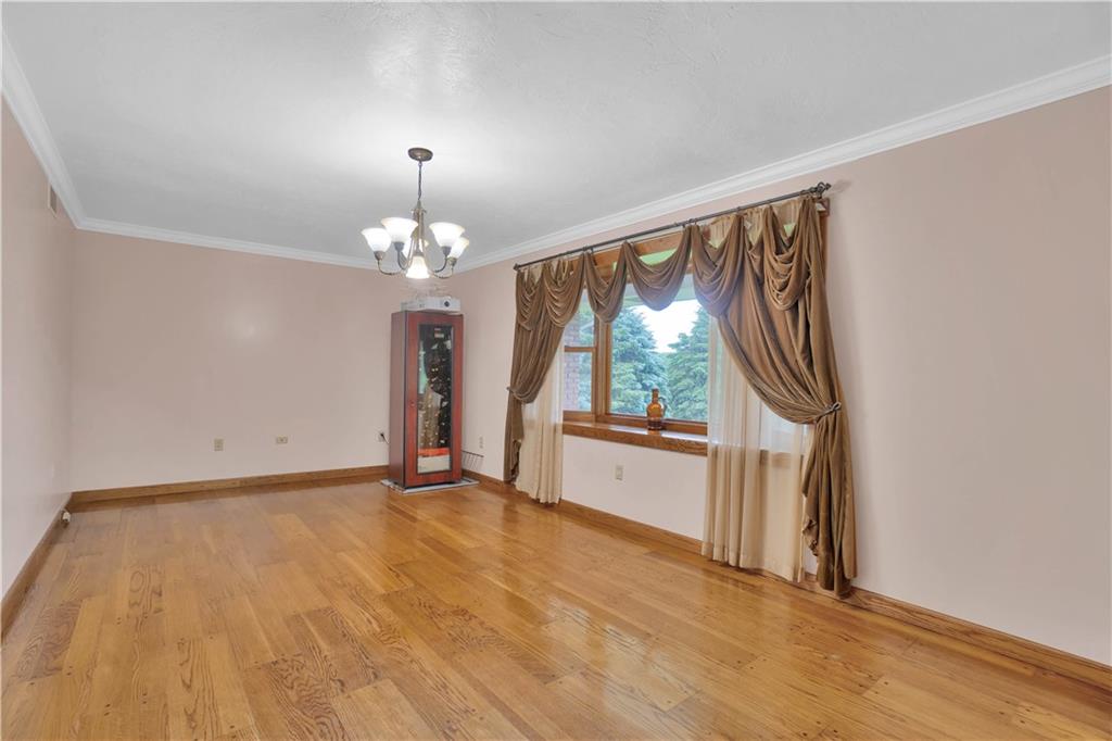 180 Southview Road McDonald, PA 15057 - Photo 5 of 23 Gallery Image 5